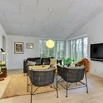 Lika - 25m To The Fjord By Interhome