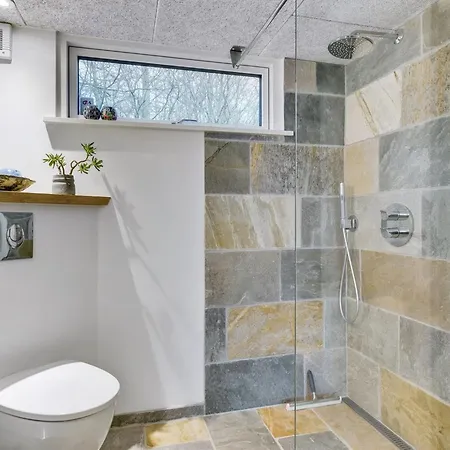 Lika - 25m To The Fjord By Interhome