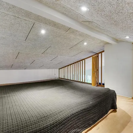 Lika - 25m To The Fjord By Interhome *