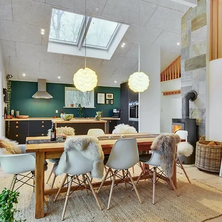 Lika - 25m To The Fjord By Interhome بيت للعطل