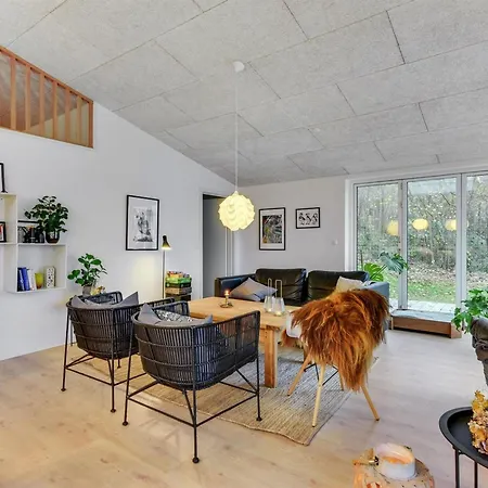 Semesterbostad Lika - 25m To The Fjord By Interhome
