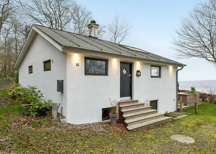 Lika - 25m To The Fjord By Interhome Feriehus *