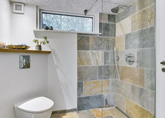 Lika - 25m To The Fjord By Interhome